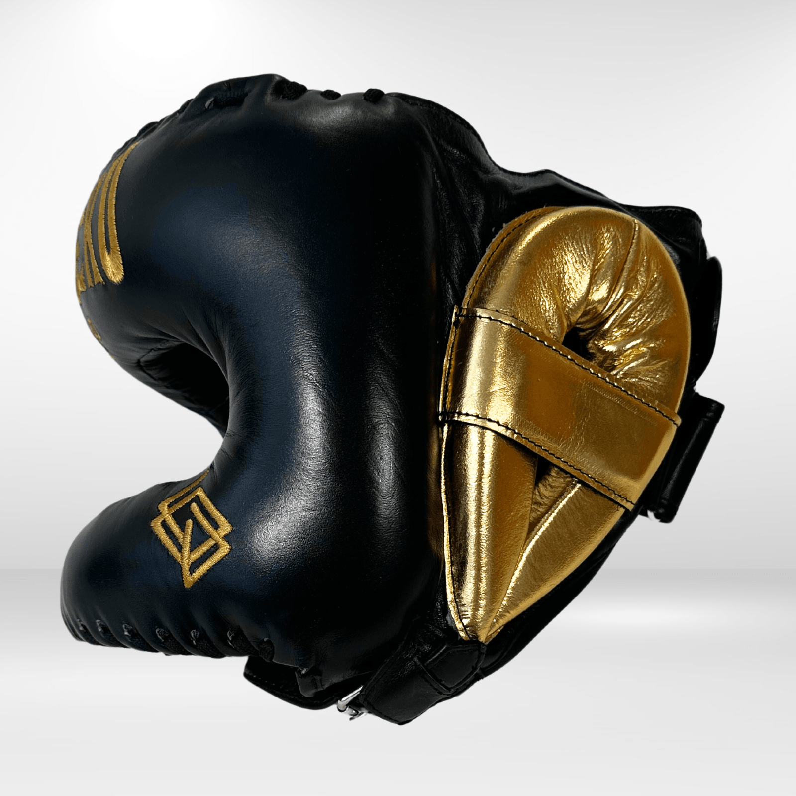 Casco Boxeo Barra Piel Completa Sparring Negro y Bordado Dorado - Echaleku Boxeo